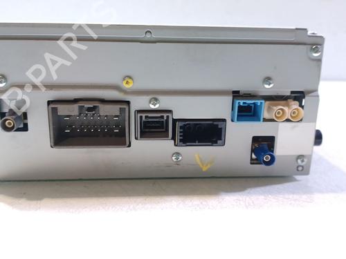 Radio LAND ROVER DISCOVERY IV (L319) | BP31137423E6