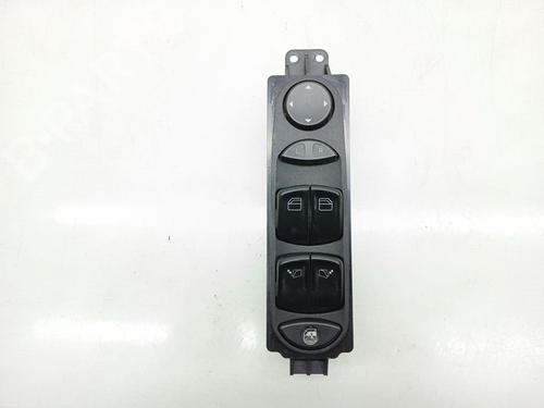 Used Left front window switch MERCEDES-BENZ VIANO (W639) CDI 2.2 (639.711, 639.713, 639.811, 639.813, 639.815) (116 hp) 31931397