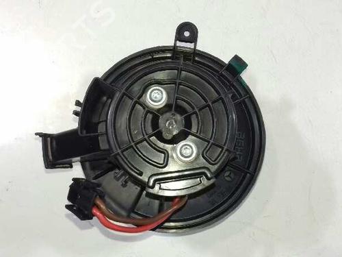 Heater blower motor MERCEDES-BENZ C-CLASS (W204) C 320 CDI (204.022) | BP5210918M62 