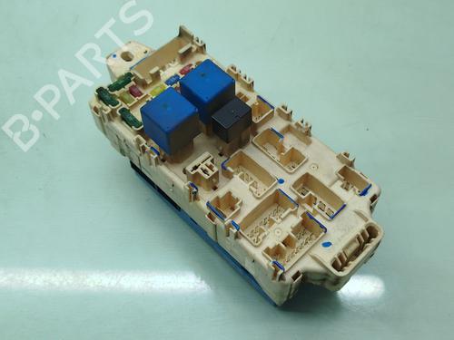 fuse-box-mitsubishi-pajero-iii-canvas-top-v6_w-v7_w-2000-2001-2002-2003-2004-2005-2006-31921049 main image