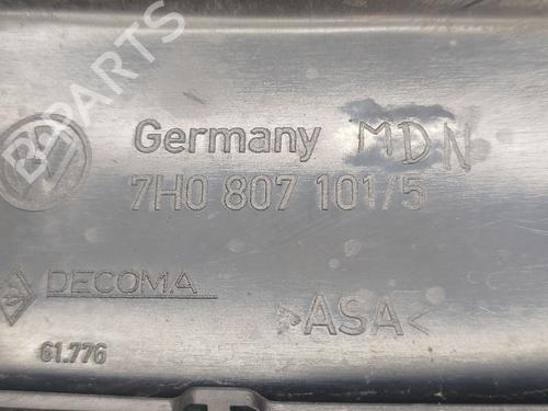 Griglia VW TRANSPORTER T5 Bus (7HB, 7HJ, 7EB, 7EJ) 1.9 TDI | BP29933035C40 