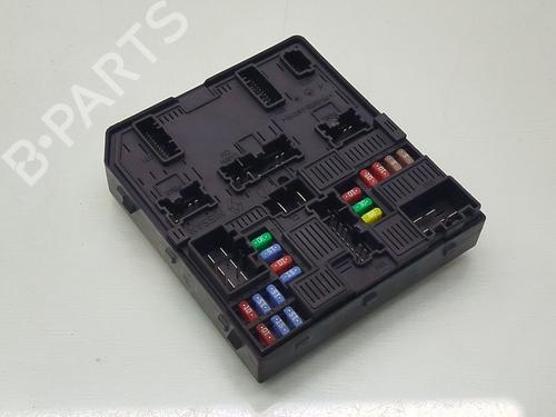 Used Fuse box RENAULT KADJAR (HA_, HL_) 1.2 TCe 130 (HLMR) (130 hp) 25784150