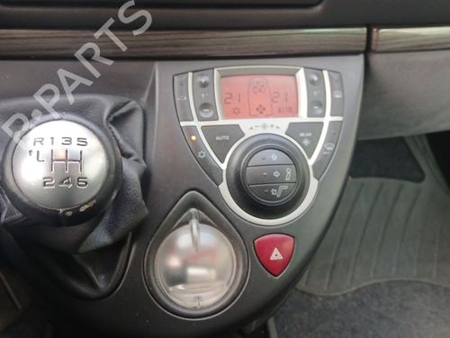 Right headlight CITROËN C8 (EA_, EB_) 2.0 HDi 135 | BP33802265C29 - Image 13