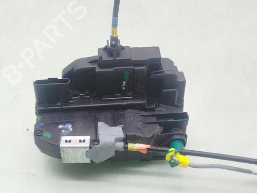 front-left-lock-mercedes-benz-x-class-470-2017-2018-2019-2020-40107271 main image