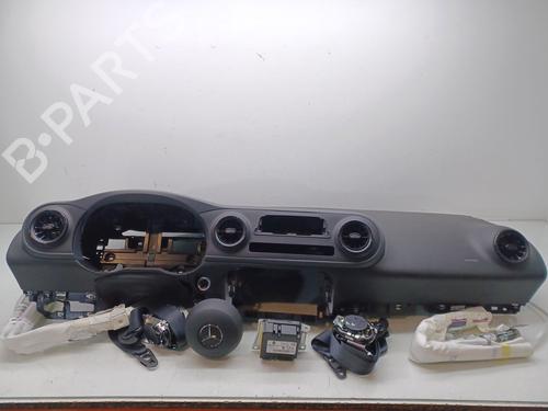 Used Airbag Kit Airbag Kit MERCEDES-BENZ CITAN Box Body/MPV (W420) eCITAN (420.693, 420.695) (122 hp) 31886051 31886051