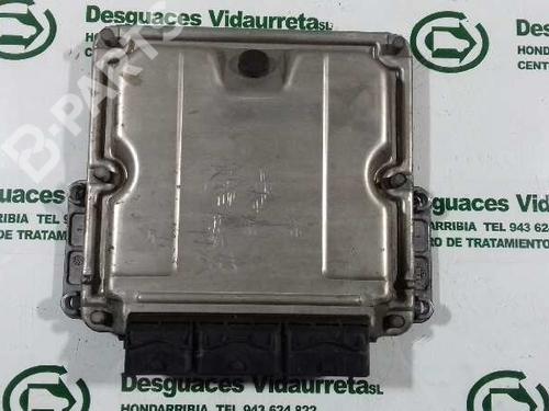 Used Engine control unit (ECU) RENAULT TRAFIC II Van (FL) [2001-2025]  9122590