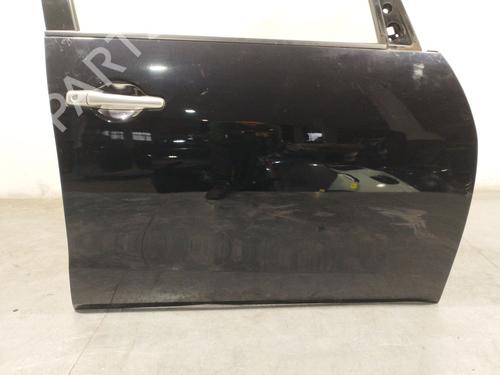 Right front door MITSUBISHI GRANDIS (NA_W) 2.0 DI-D (NA8W) | BP30790726C3