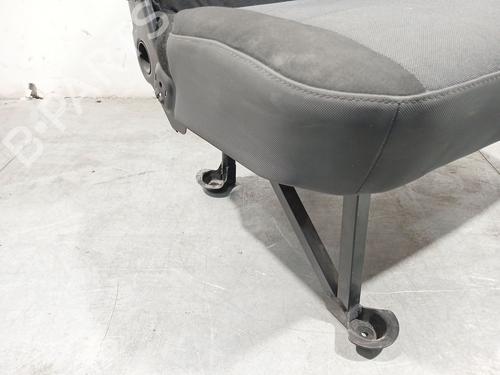 Right front seat RENAULT MASTER III Van (FV) 2.3 dCi 145 RWD (FV0E, FV0F, FV0T, FV10, FV12, FV11) | BP34715571C16  - Image 9