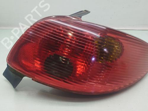 Used Right taillight PEUGEOT 206 CC (2D) 1.6 16V (2DNFUF, 2DNFUR) (109 hp) 26978734