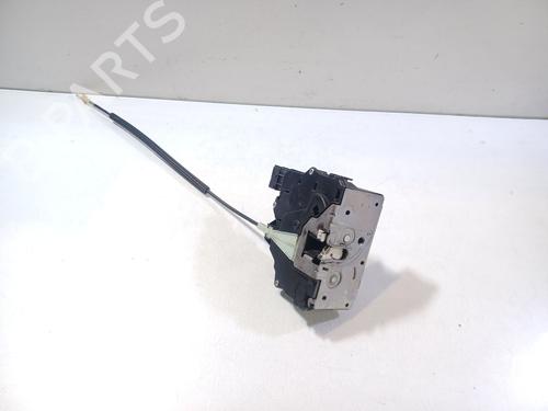 Used Front right lock OPEL CORSA E (X15) 1.3 CDTI (08, 68) (75 hp) 31538476