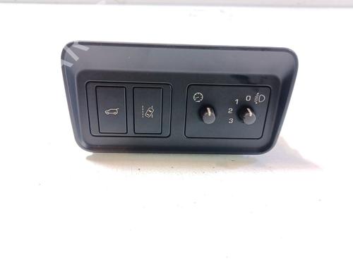 Used Switch LAND ROVER DISCOVERY SPORT (L550) 2.0 D (150 hp) 31837630