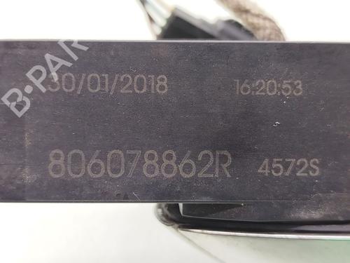 Venstre foran utvendig håndtak RENAULT MEGANE IV Hatchback (B9A/M/N_) 1.2 TCe 130 (B9MR) | BP30463968C128