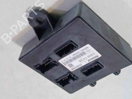 Used Electronic module Electronic module OPEL VIVARO B Van (X82) [2014-2020] 33826595 33826595