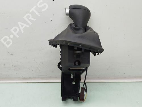 Palanca de cambios Palanca de cambios RENAULT KANGOO Express (FW0/1_) Z.E. (FW0Z, FW1Z) (60 hp) 39617700 39617700