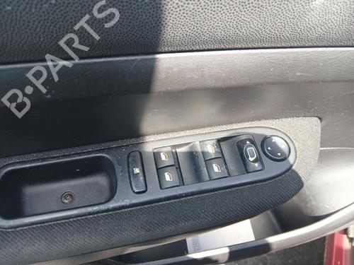 Fuse box PEUGEOT 307 SW (3H) 1.6 HDI 110 | BP26941101E1 