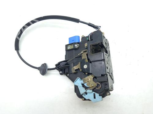 Used Front left lock VW CADDY III Box Body/MPV (2KA, 2KH, 2CA, 2CH) 1.9 TDI (105 hp) 24176337