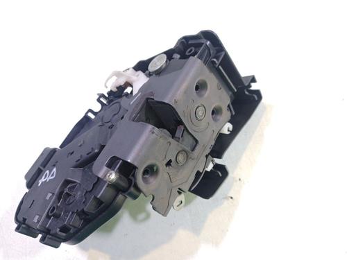 Front right lock VOLVO C70 II Convertible (542) T5 30799301