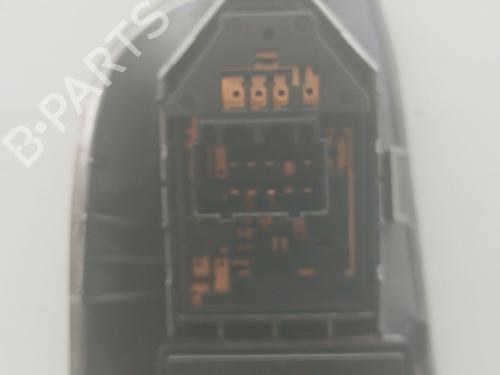 Left front window switch KIA SPORTAGE II (JE_, KM_) 2.0 CRDi | BP20313158I27