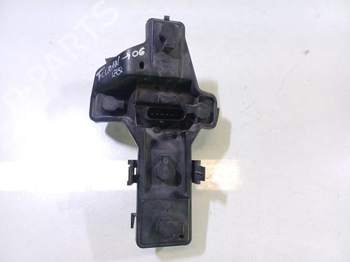 Used Lamp holder VW TOURAN (1T1, 1T2) 1.4 TSI (140 hp) 27524703