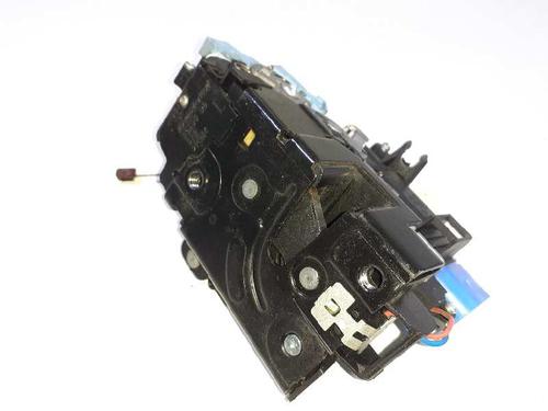 Serrure avant gauche VW CADDY III Box Body/MPV (2KA, 2KH, 2CA, 2CH) 1.9 TDI (105 hp) 9042125