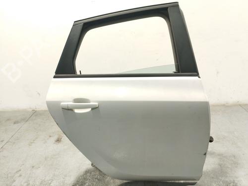Used Right rear door OPEL ASTRA J (P10) [2009-2016]  26546550