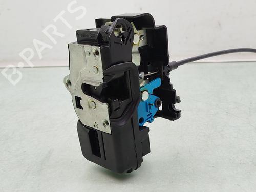 front-right-lock-opel-antara-a-l07-2006-2007-2008-2009-2010-2011-2012-2013-2014-2015-2016-2017-39105809 main image