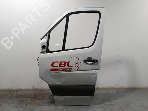 Used Left front door Left front door MERCEDES-BENZ SPRINTER 5-t Van (B906) 518 CDI (906.653, 906.655, 906.657) (184 hp) 40107413 40107413