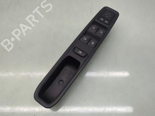 Used Left front window switch Left front window switch DACIA SANDERO III 1.0 TCe 90 (91 hp) 32983340 32983340