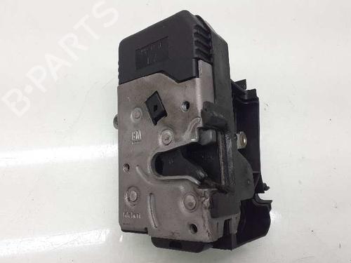 Used Front left lock OPEL VIVARO A Van (X83) [2001-2015]  14480410