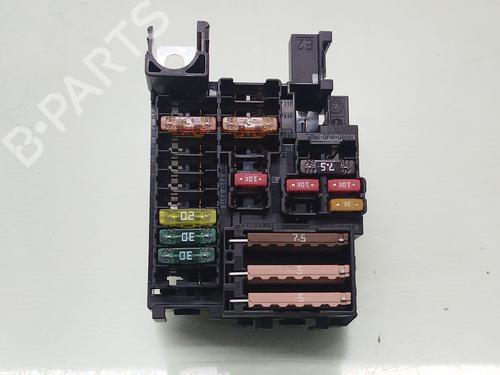 Used Fuse box Fuse box MERCEDES-BENZ C-CLASS (W205) C 200 d (205.001) (160 hp) 33027492 33027492