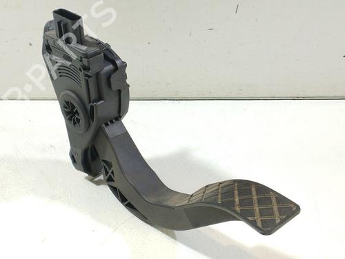 pedal-audi-a4-b8-8k2-2007-2008-2009-2010-2011-2012-2013-2014-2015-2016-2017-32096274 main image