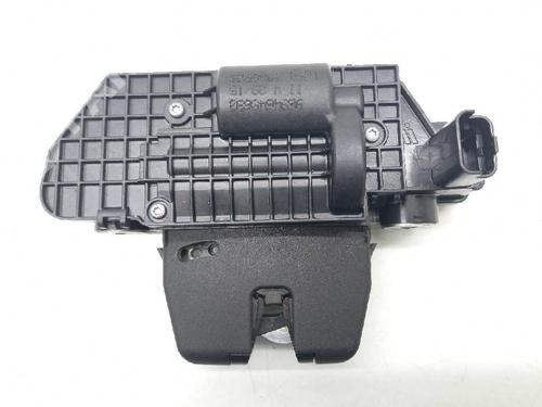 Used Tailgate lock PEUGEOT 208 I (CA_, CC_) 1.0 VTi (68 hp) 11257006