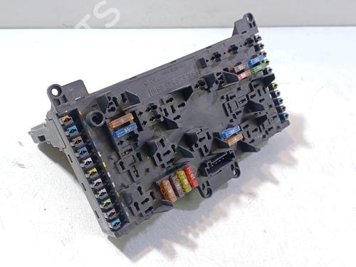 Used Fuse box Fuse box MERCEDES-BENZ VIANO (W639) [2003-2026] 32067731 32067731