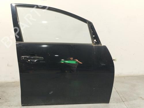 Used Right front door MITSUBISHI GRANDIS (NA_W) 2.0 DI-D (NA8W) (140 hp) 27098391