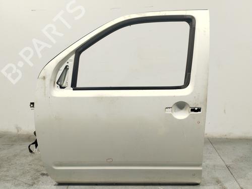 Dør venstre foran NISSAN PATHFINDER III (R51) 2.5 dCi 4WD (171 hp) 24058830