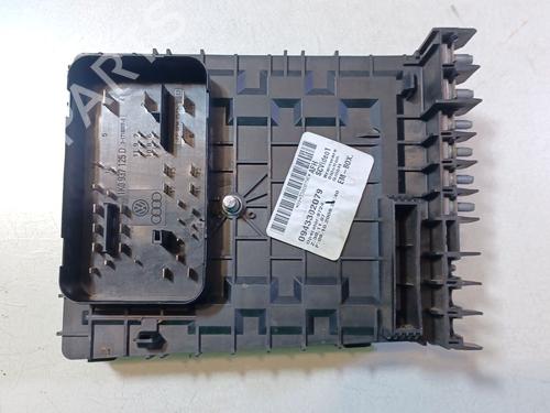 Fuse box VW SCIROCCO III (137, 138) 1.4 TSI | BP35800887E1 - Image 4