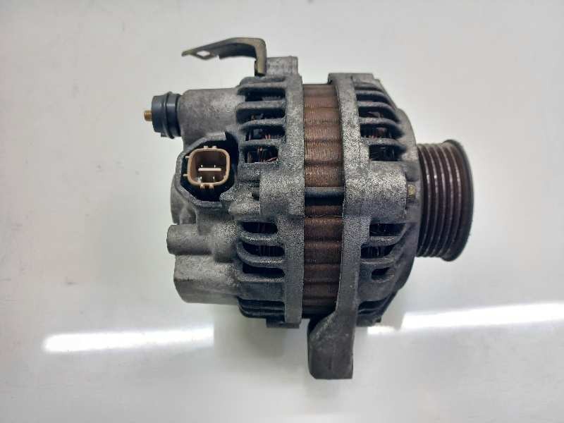 Alternator HONDA CIVIC VII Hatchback (EU, EP, EV) 9300886 BParts