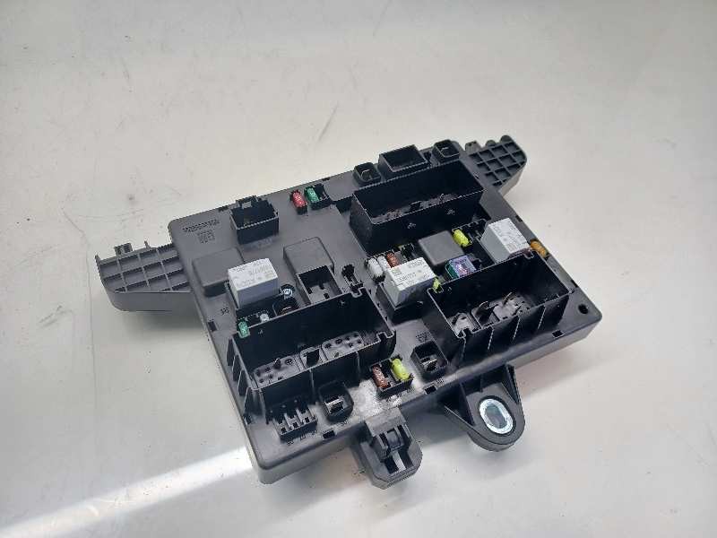 Fuse box OPEL ZAFIRA TOURER C (P12) 1.6 CDTI (75) 9300560 BParts