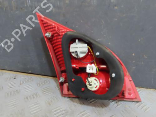 Farolim direito da mala KIA VENGA (YN) 1.4 CRDi 90 (90 hp) 31242362