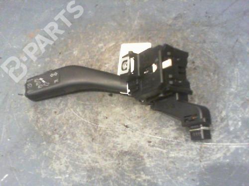 Used Steering column stalk VW GOLF VI (5K1) 2.0 TDI (110 hp) 10762152