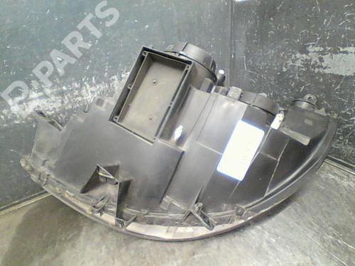 Used Right headlight PEUGEOT 807 (EB_) 2.2 HDi (128 hp) 10768050