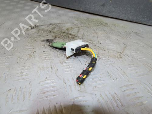 Used Heater resistor Heater resistor VW GOLF VI (5K1) 1.4 TSI (122 hp) 36682173 36682173