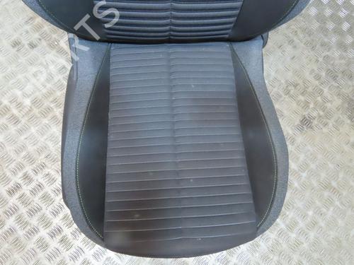 Right front seat PEUGEOT 208 II (UB_, UP_, UW_, UJ_) 1.2 PureTech 100 | BP29494699C16