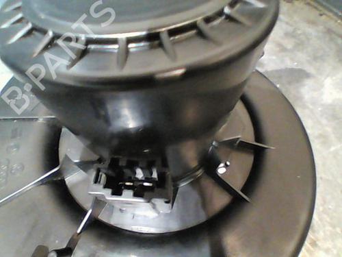 Used Heater blower motor VW POLO V (6R1, 6C1) 1.2 (60 hp) 10759400