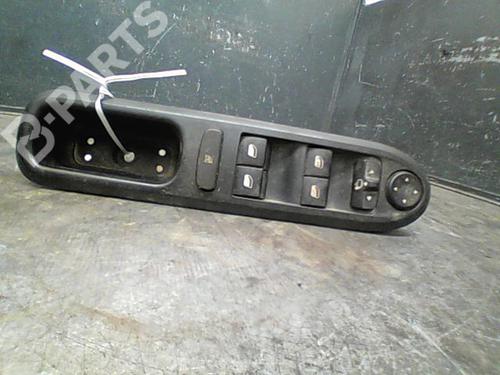 Used Left front window switch Left front window switch PEUGEOT 407 SW (6E_, 6D_) 2.0 HDi (126 hp) 10766101 10766101