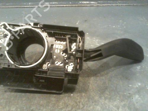 Used Steering column stalk VW POLO IV (9N_, 9A_) 1.4 TDI (70 hp) 11211016
