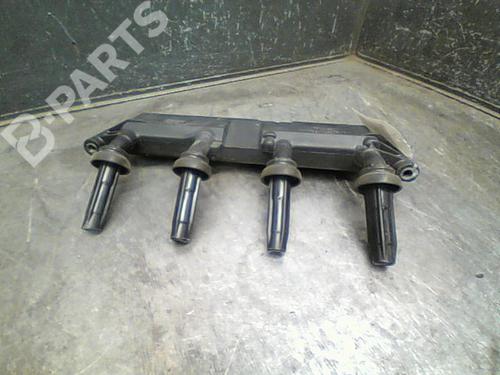 Used Ignition coil PEUGEOT 206+ (2L_, 2M_) 1.4 i (73 hp) 10758534