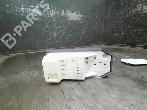 Fensterheberschalter links vorne TOYOTA YARIS (_P9_) 1.4 D-4D (NLP90_, NLP90R) | BP10766193I27 