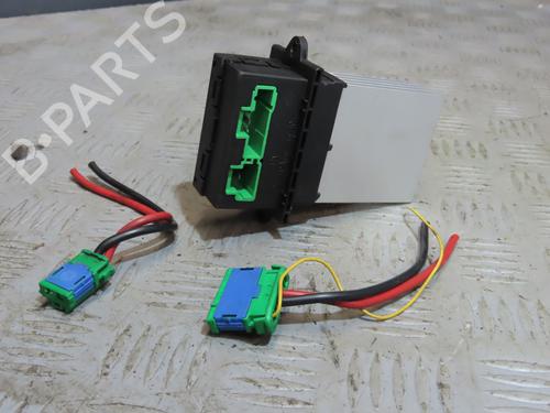 Used Heater resistor RENAULT SCÉNIC II (JM0/1_) 1.6 16V (JM1R) (112 hp) 26194212