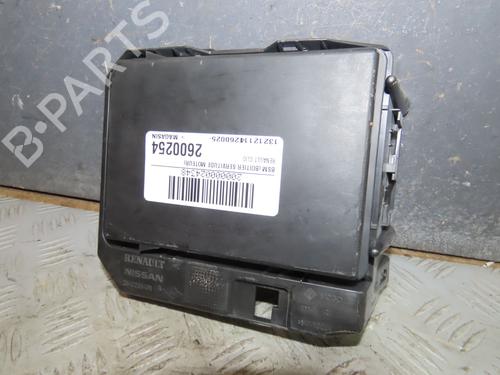 Used Fuse box Fuse box 36819580 36819580